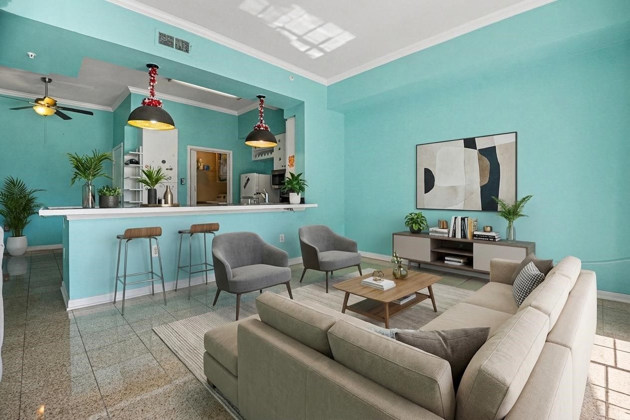 3225 Turtle Creek Boulevard 212