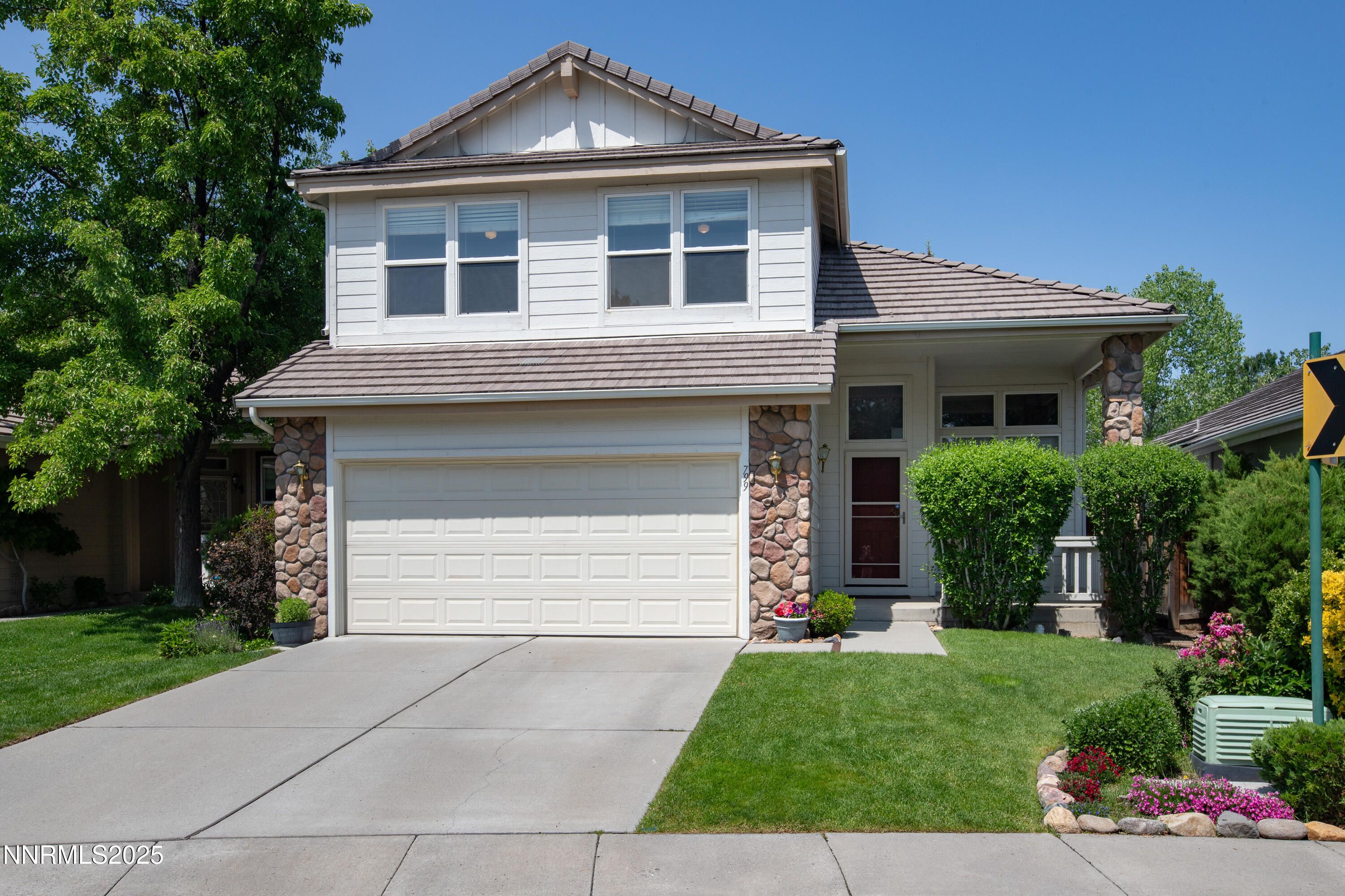 799 Caughlin Glen