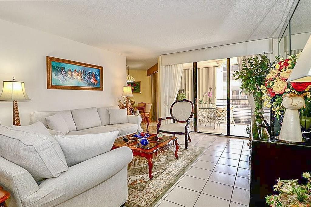 7200 Radice Court 502