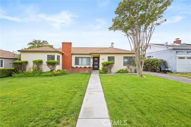 745 N Laurel Avenue