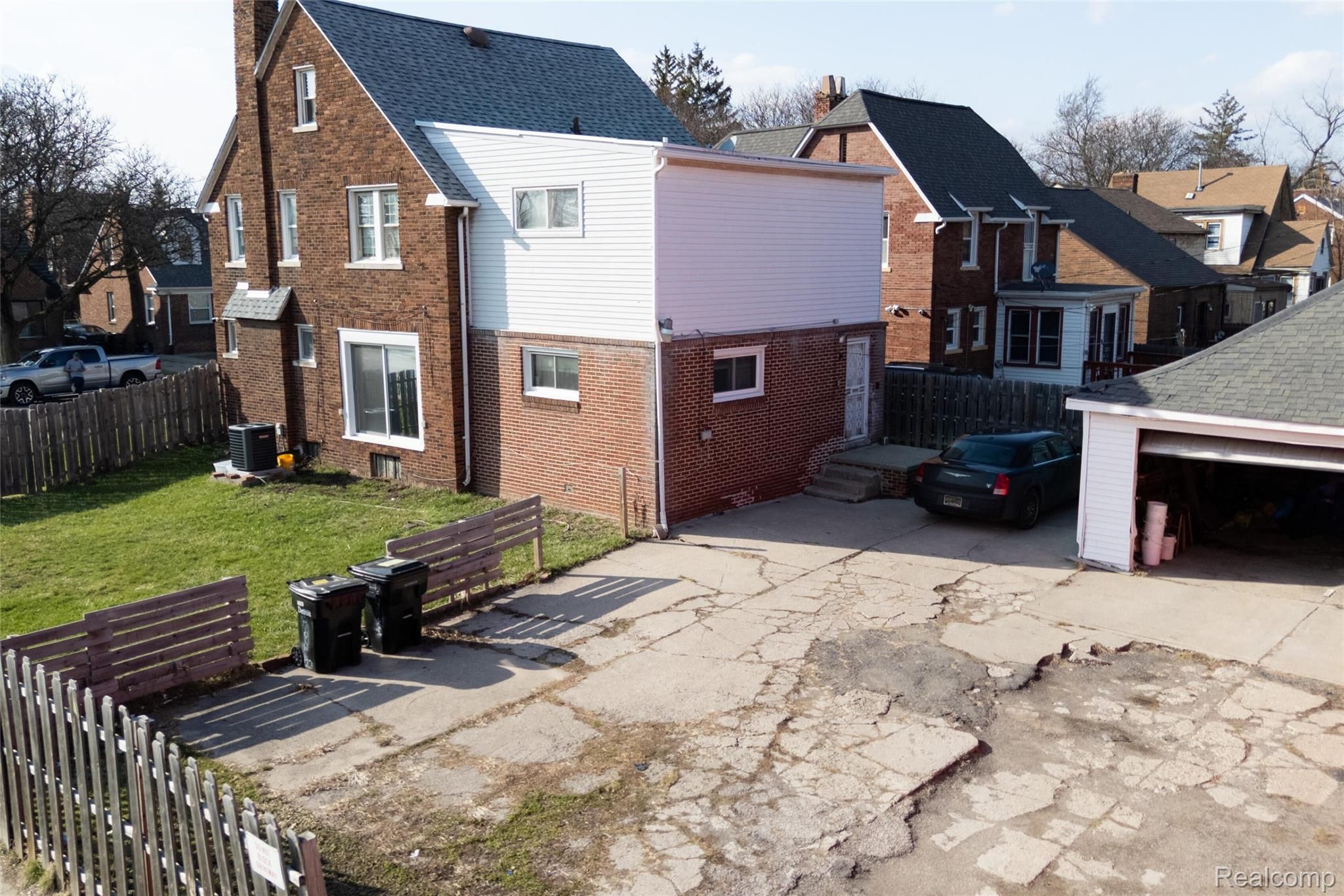 15304 Rutherford Street