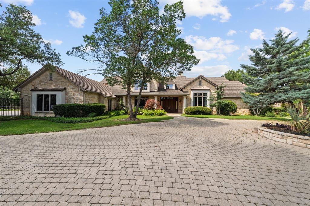 2316 Starlight Court