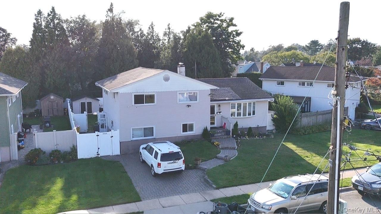 58 Narcissus Avenue