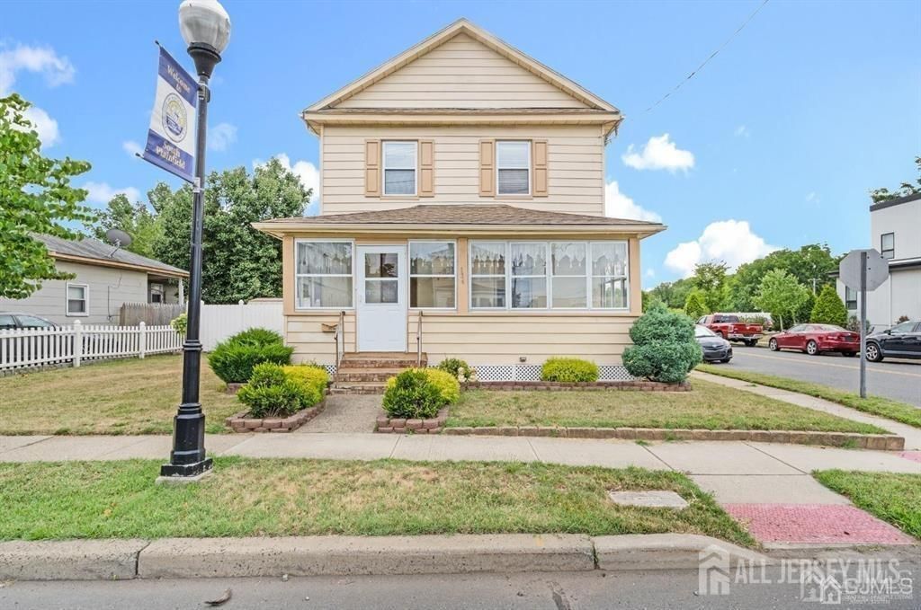 124 Lakeview Avenue
