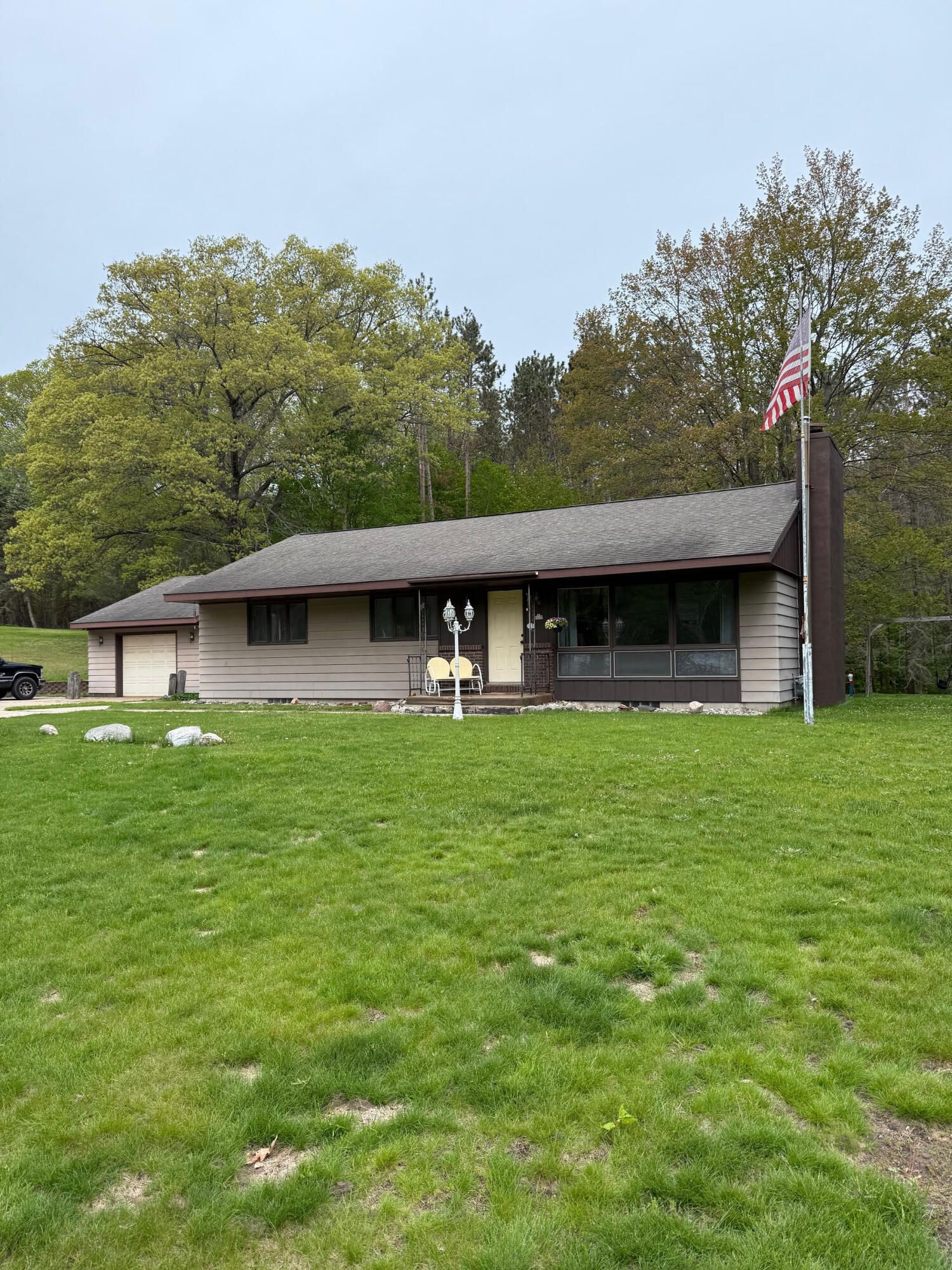3104 Chippewa Highway
