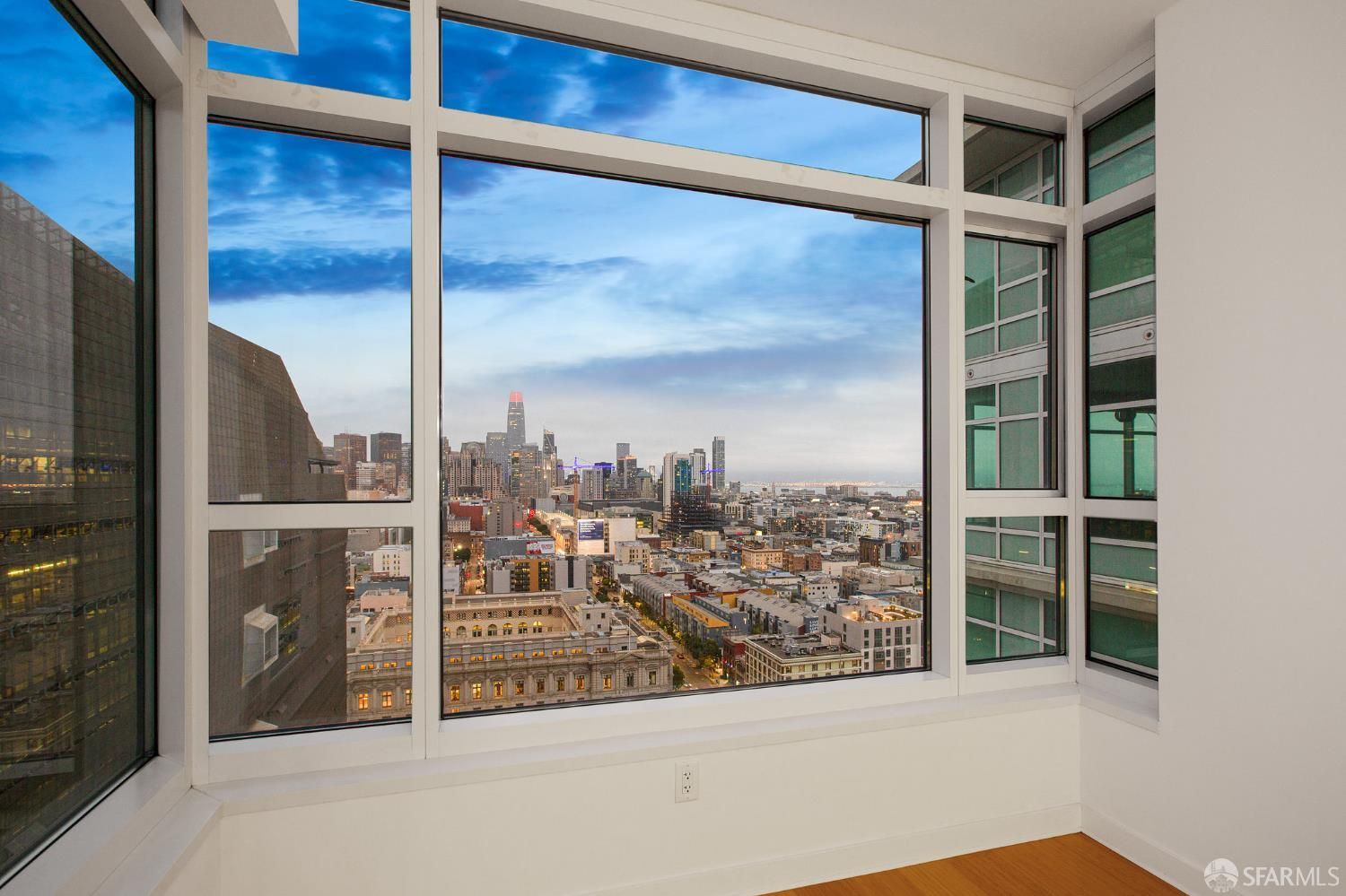 1160 Mission Street 2210