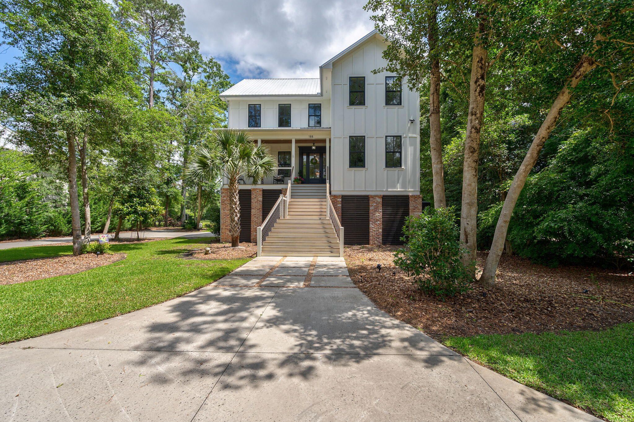 188 Lagoon Drive