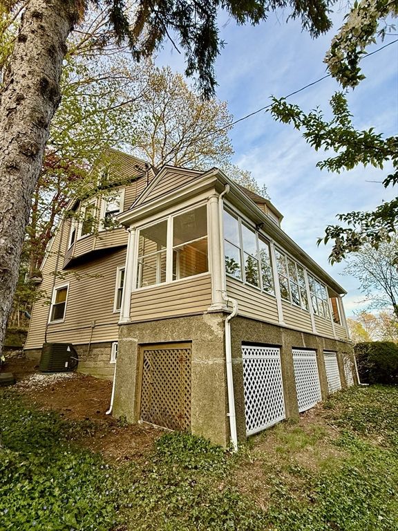 162 Clark  St