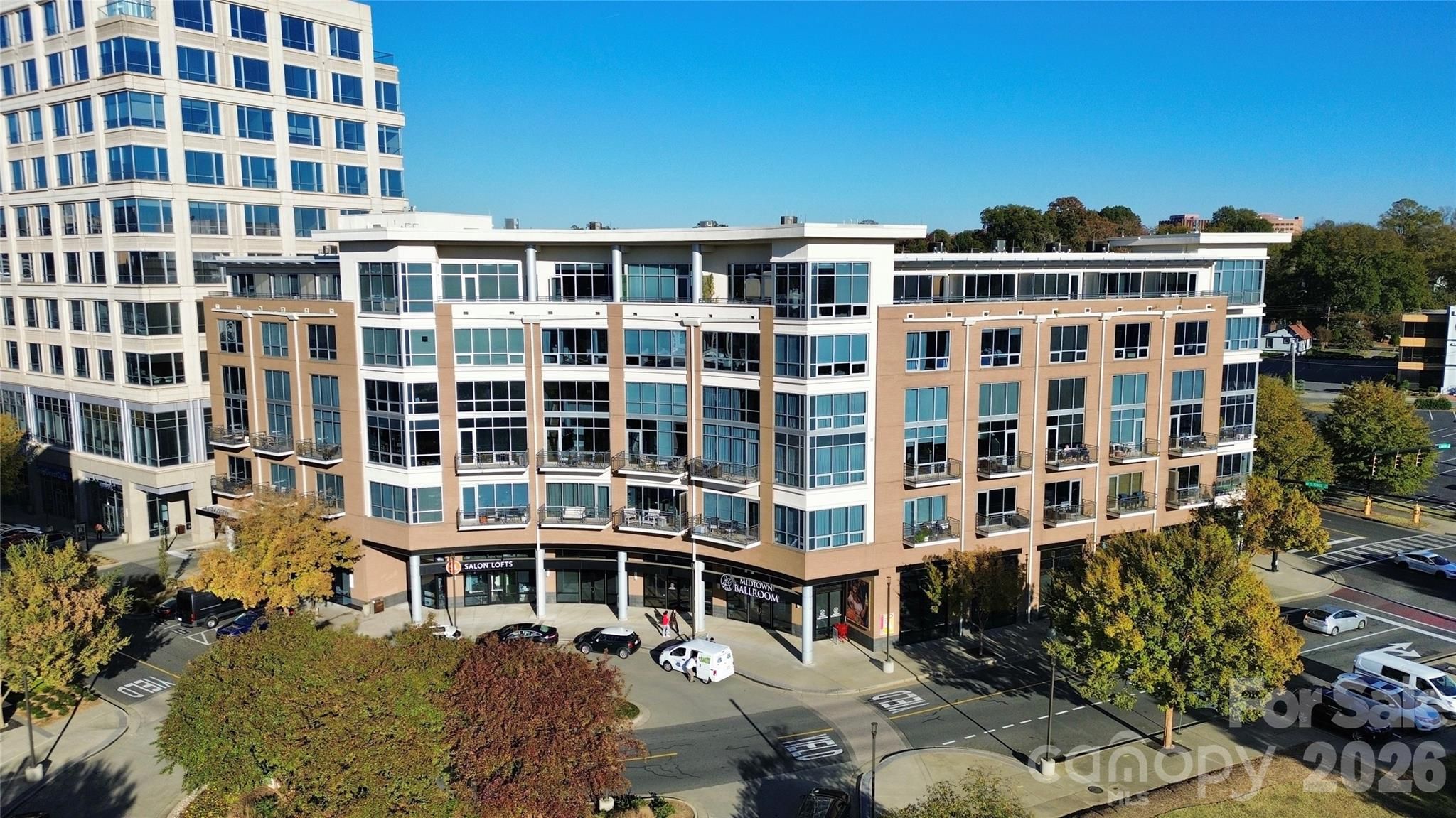 1133 Metropolitan Avenue 615