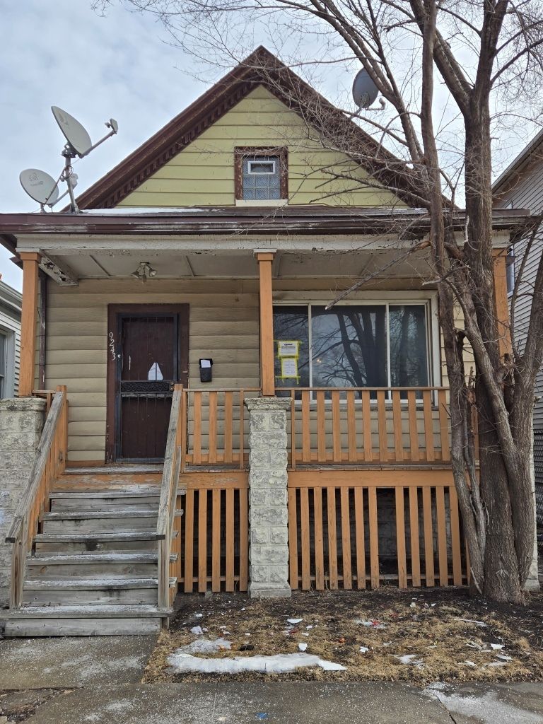 9243 S Harper Avenue