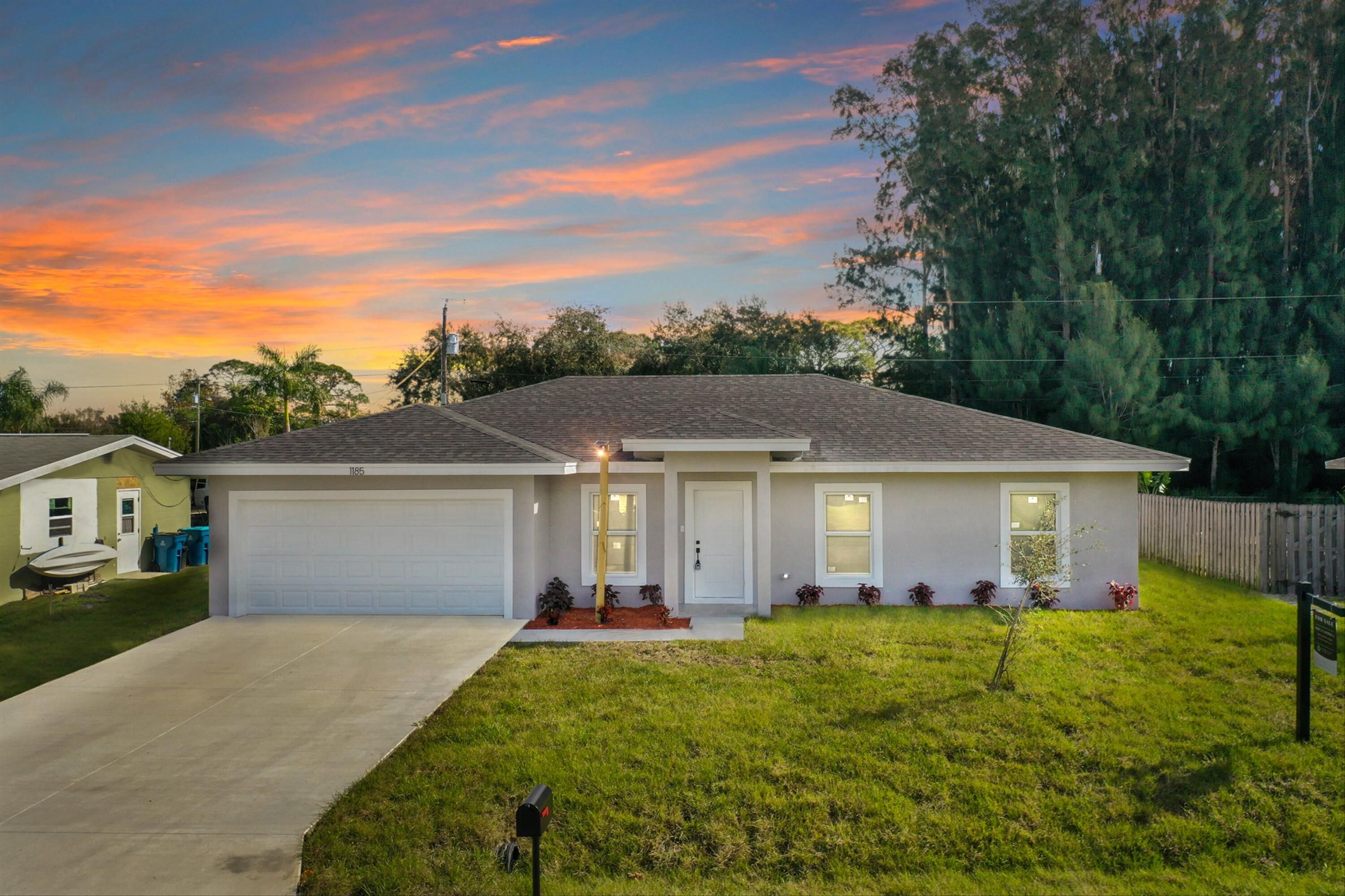 1185 Brook Street Ne