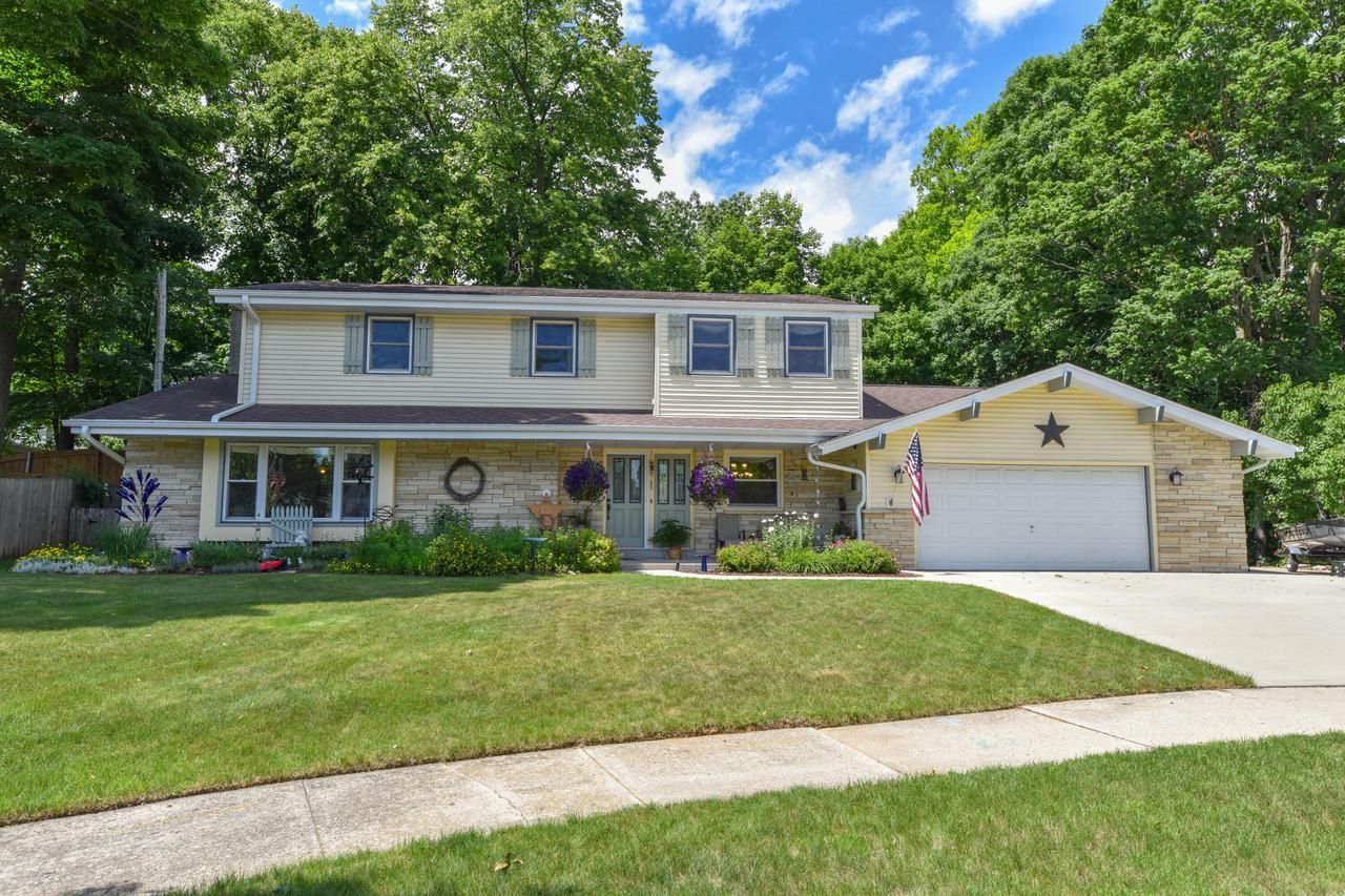 1116 Mulberry Circle
