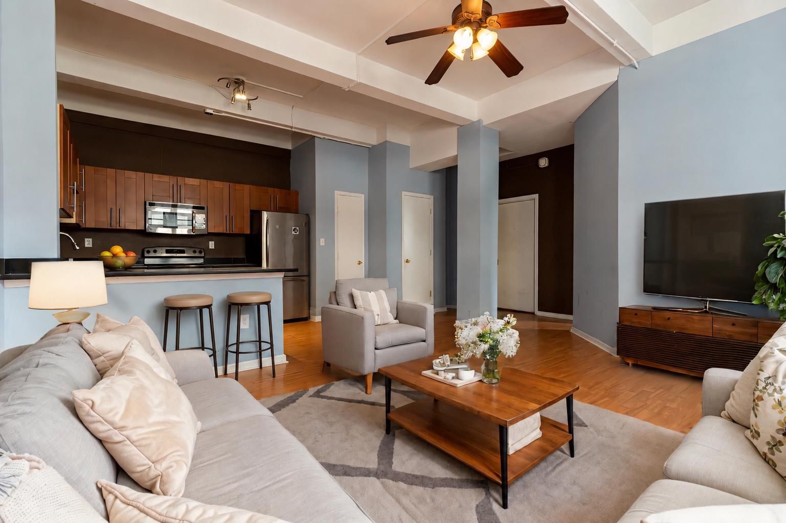 1324 Locust Street 1602