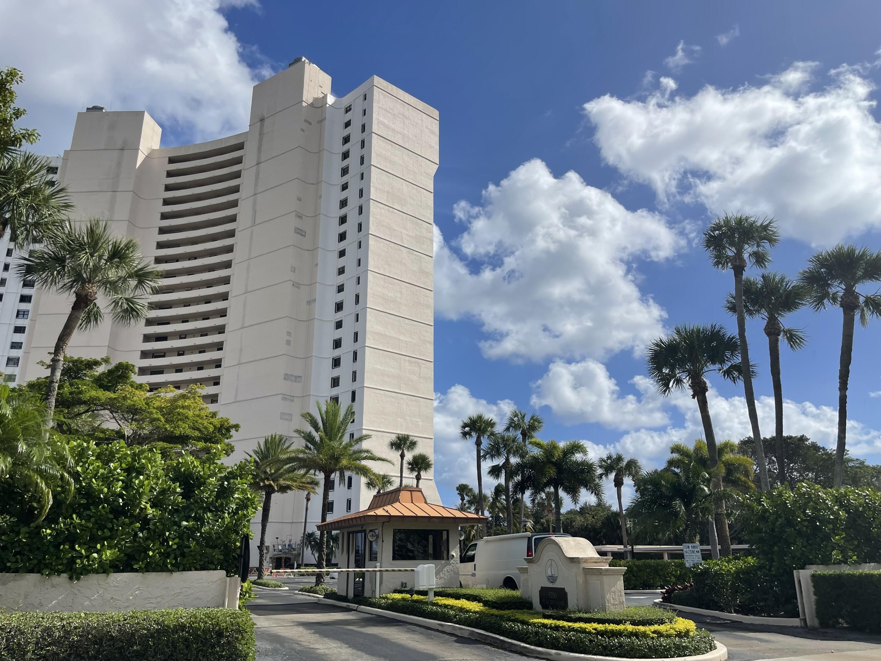5200 N Flagler Drive 1106