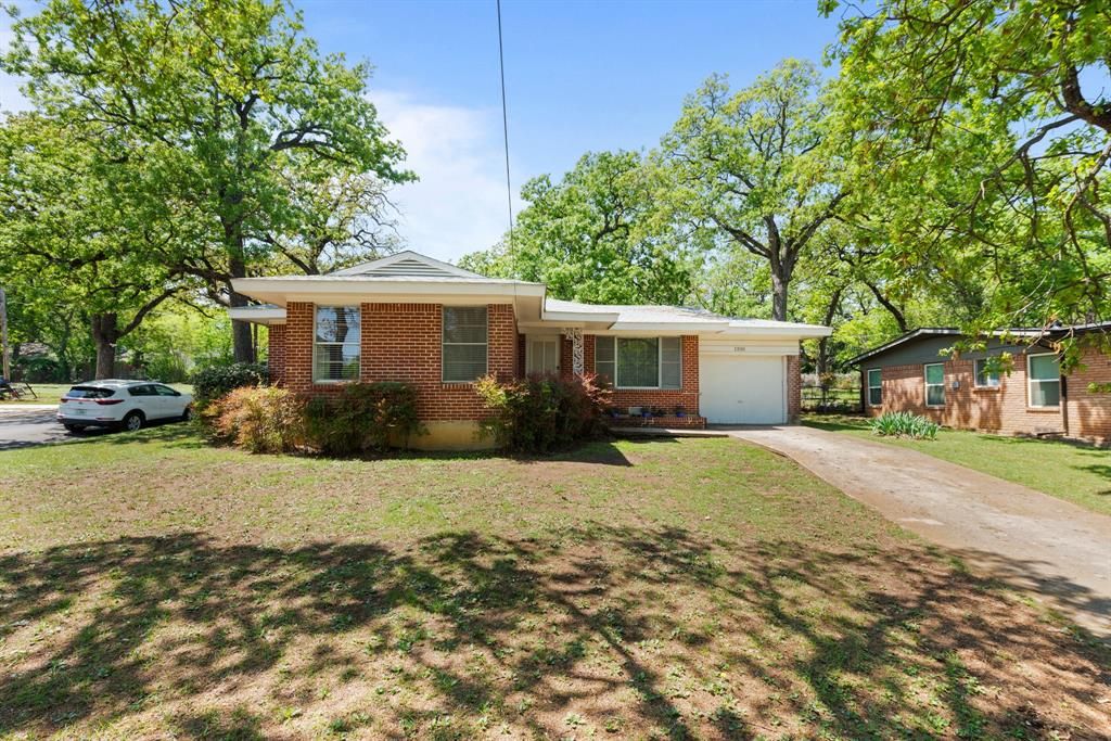 1330 S Pecan Street