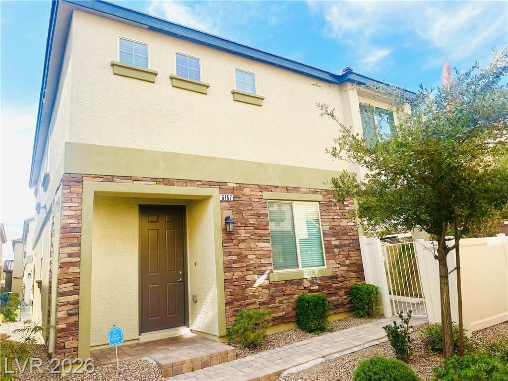 6157 Scarlet Leaf Street