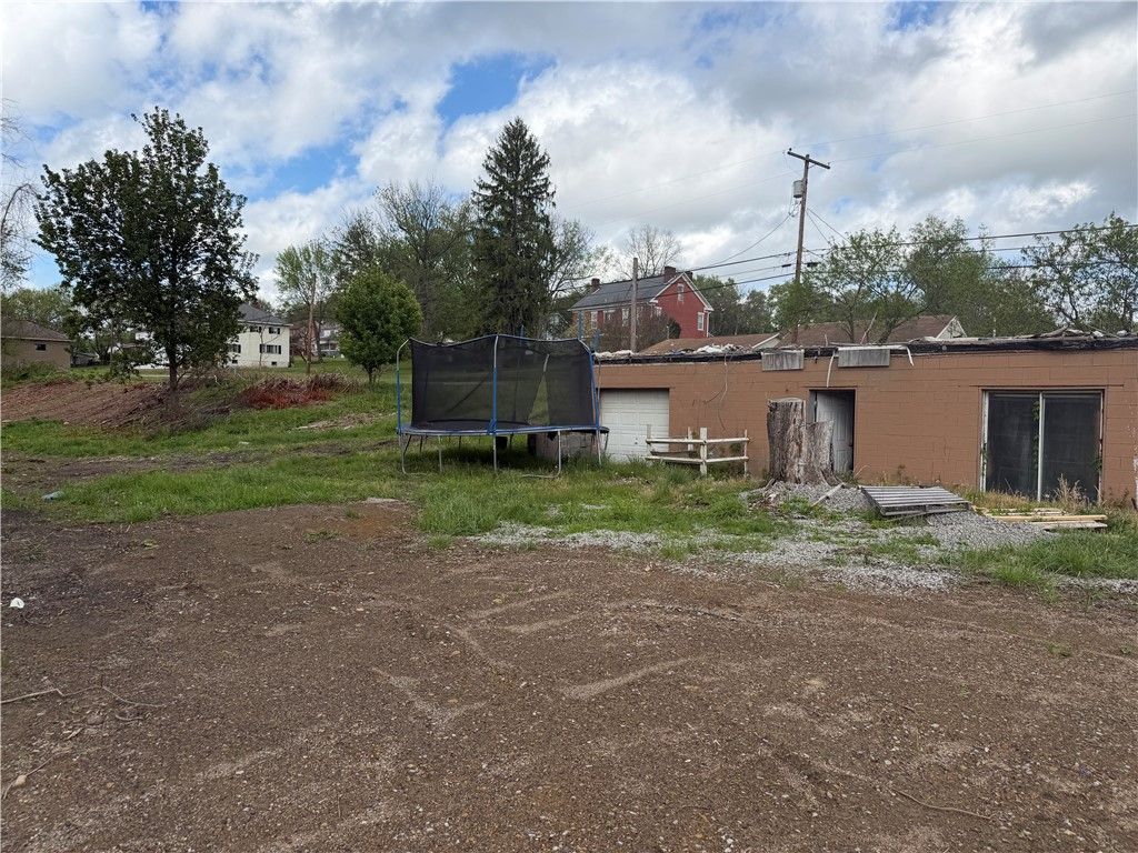 269 Thompson 1 Rd