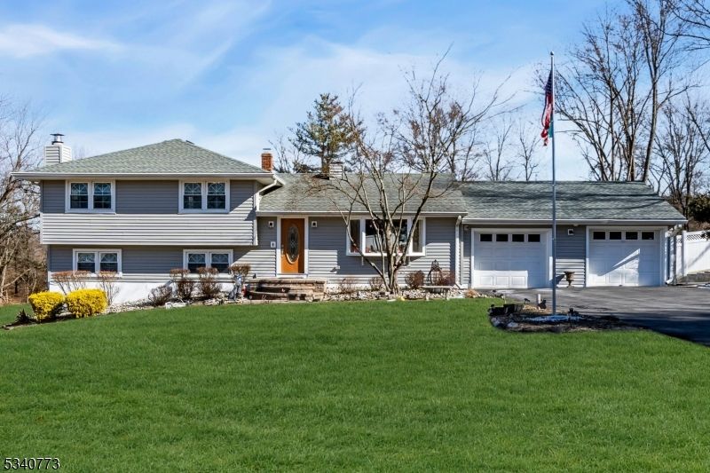 3 Starview Dr