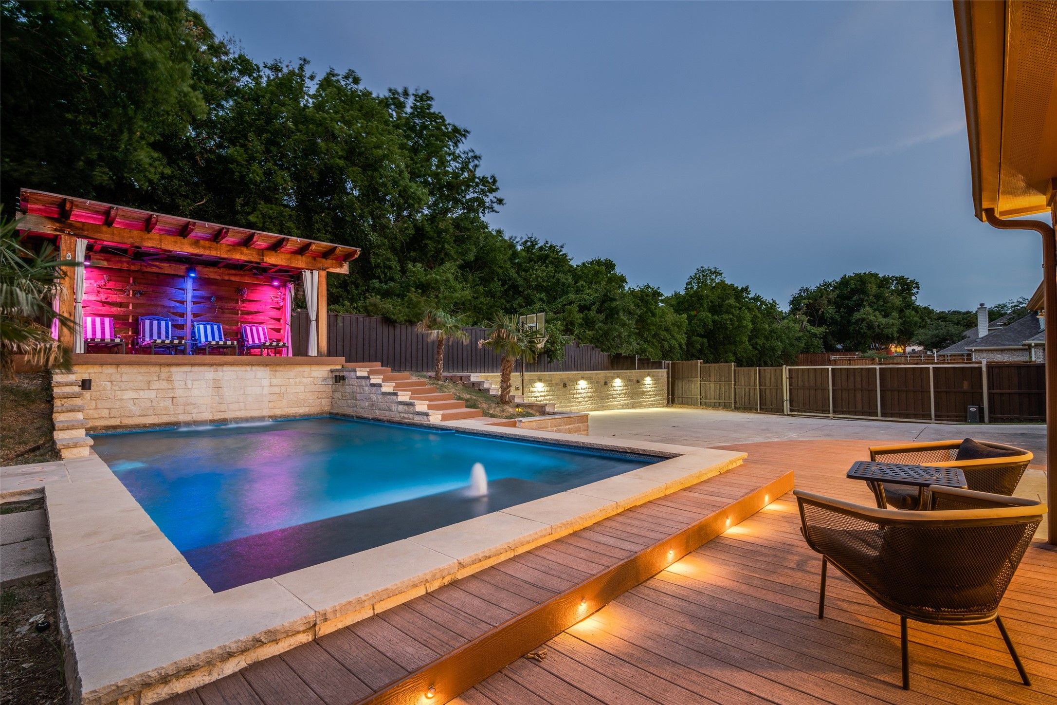 3722 Huntcliff Drive