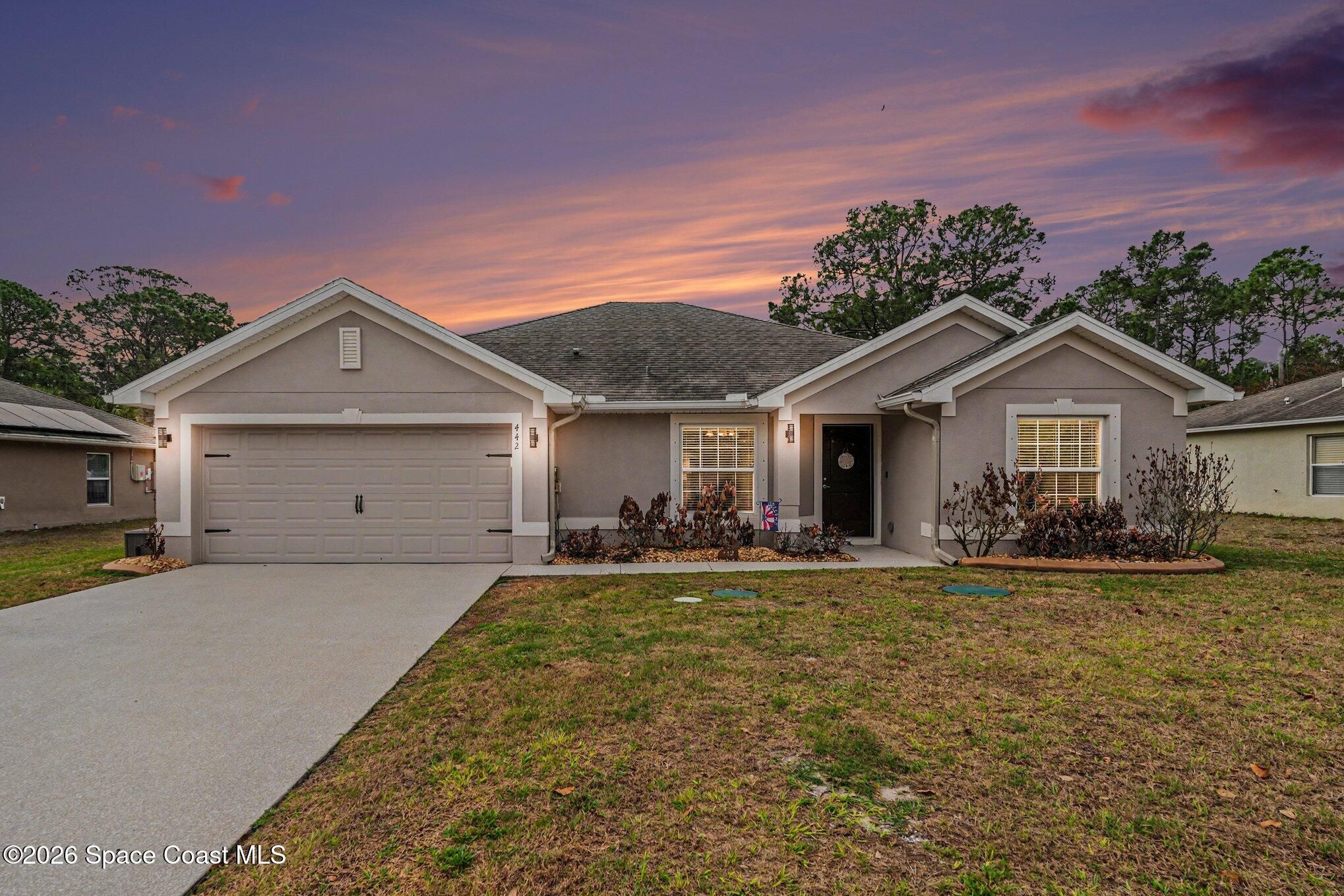 442 La Coco Street Sw