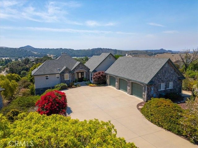 210 Acero Place