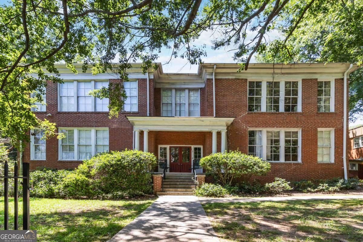 138 Kirkwood Road Ne 3