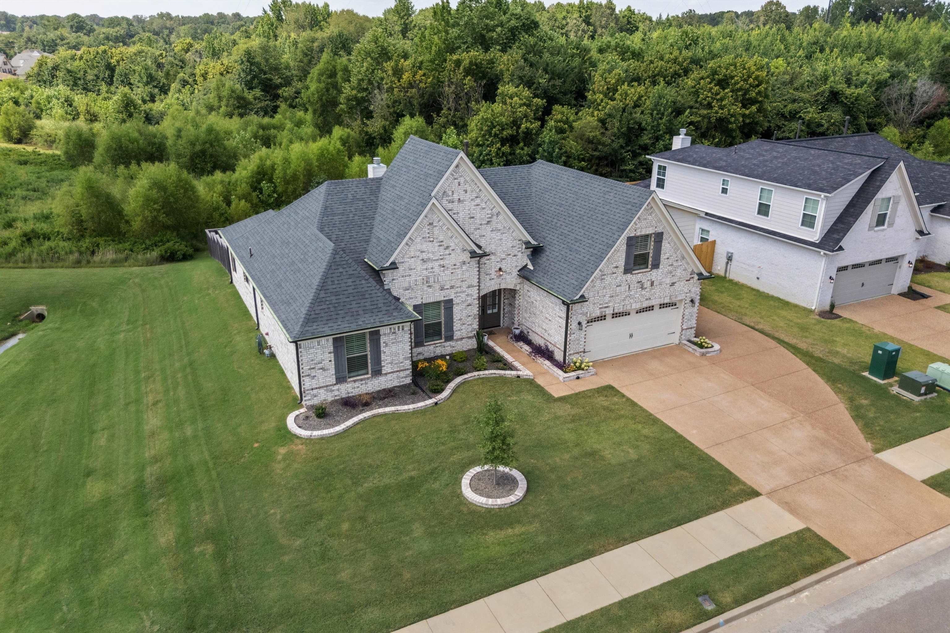 130 Laurel Wood Ln