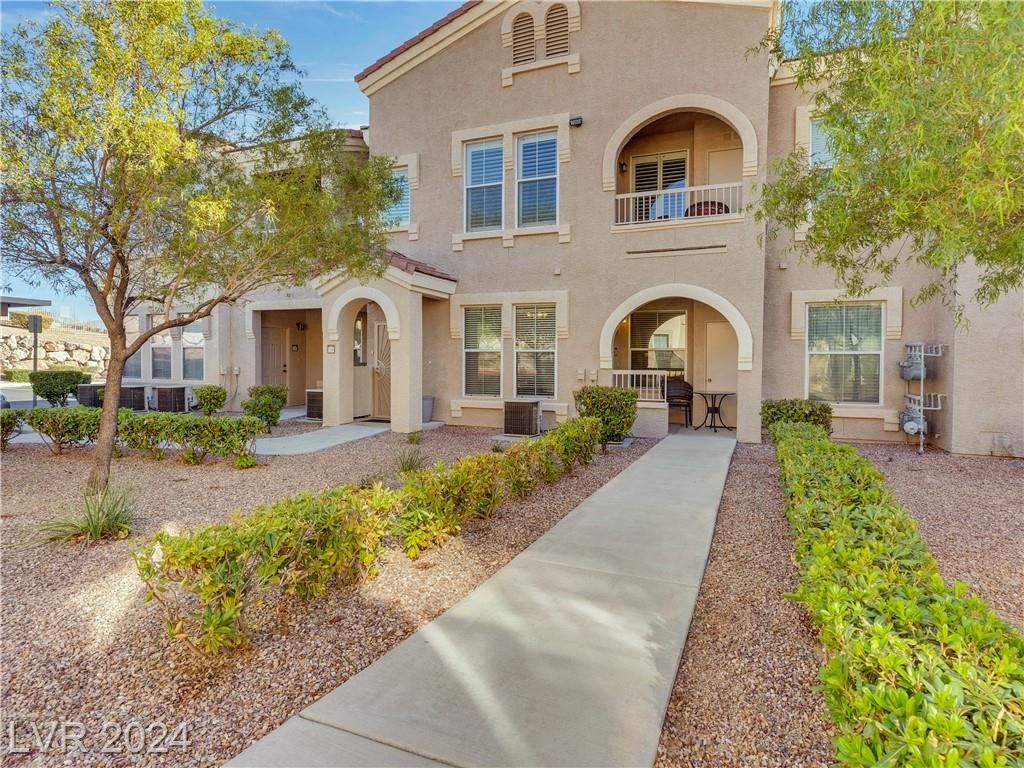 10550 West Alexander Road 1106