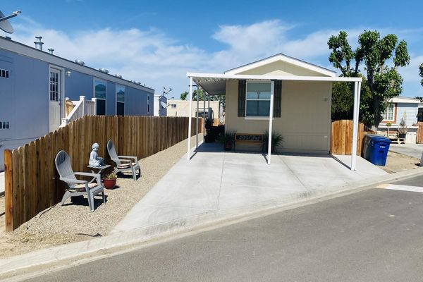 Casa Mobile Home Park - Los Banos, CA Homes for Sale & Real Estate |  neighborhoods.com