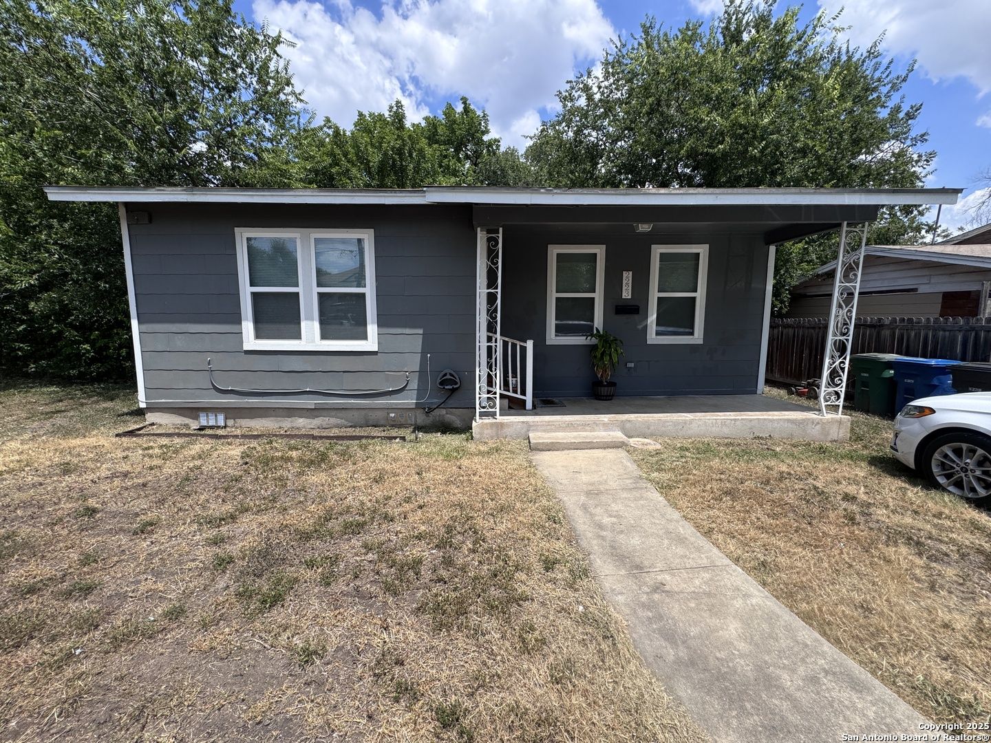 2223 Wildwood