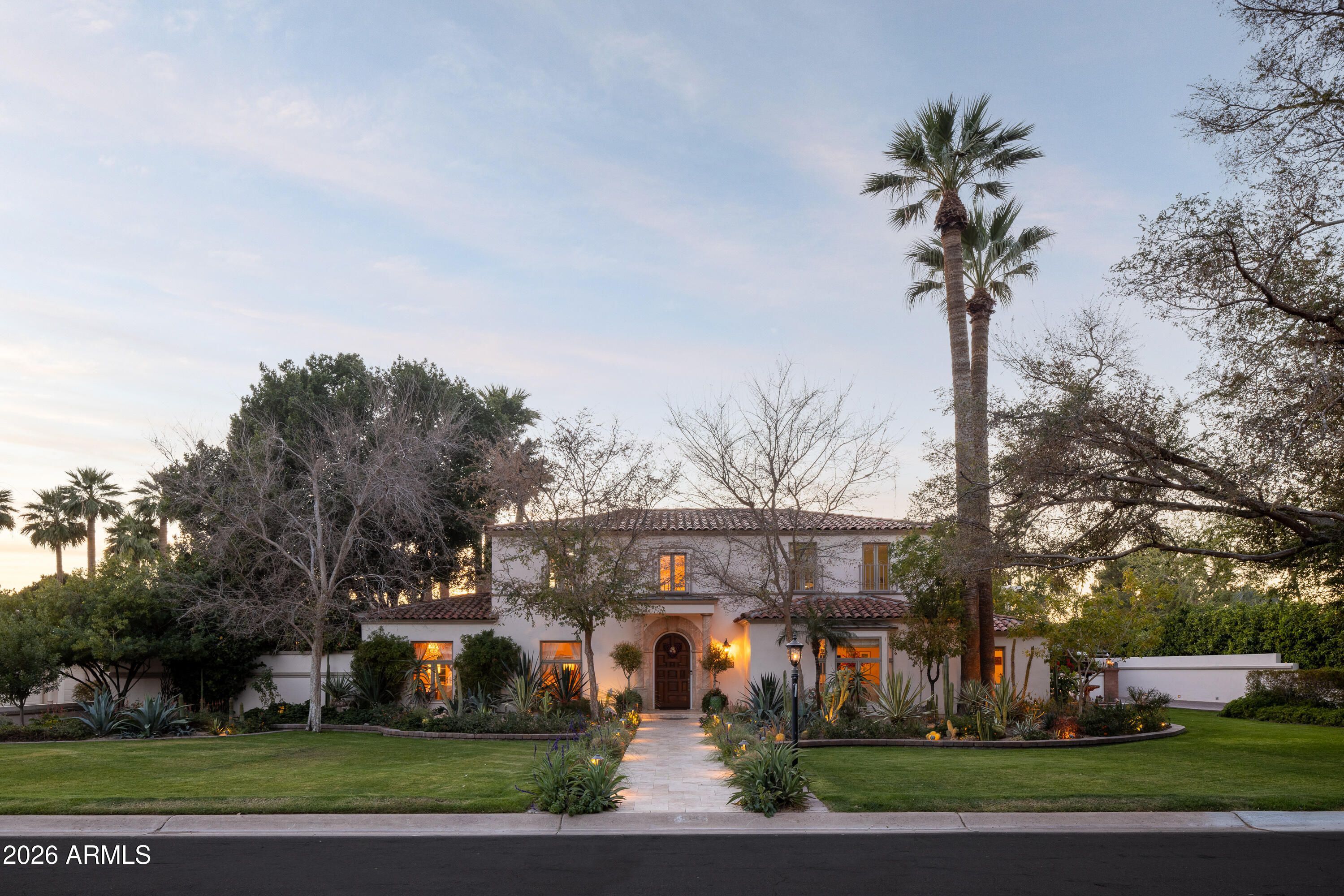 3042 N Manor Drive E