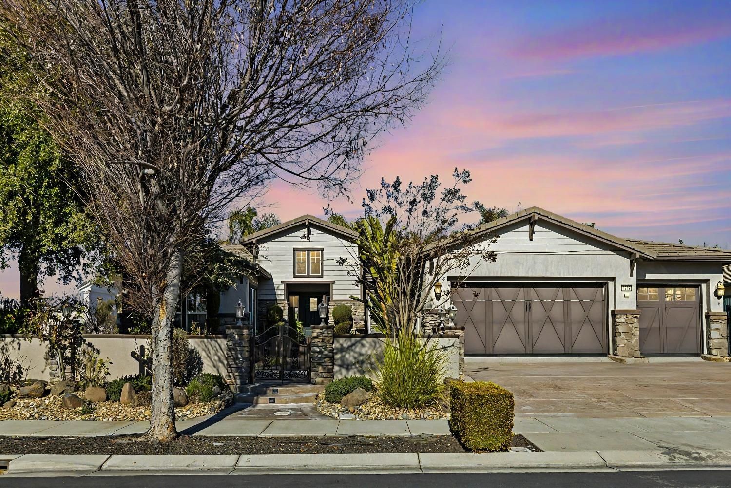 1249 Holly Berry Court