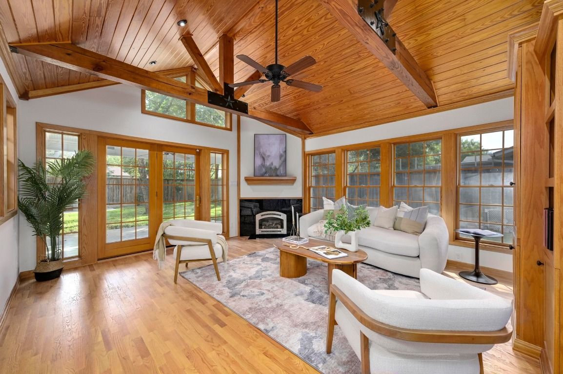 2710 Greenlawn Parkway