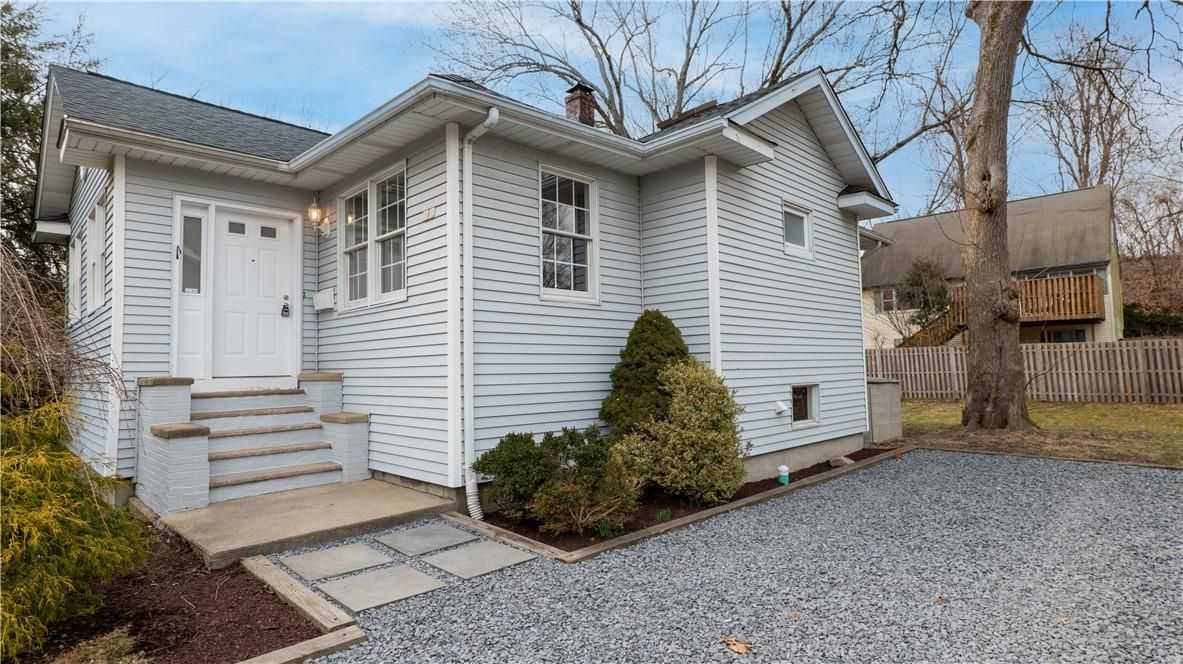 39 Seven Lakes Drive