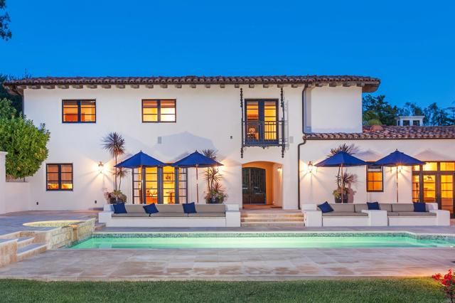 15739 El Camino Real