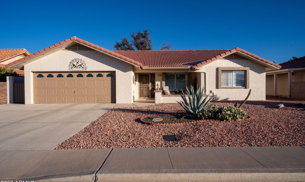 Sunland Village East