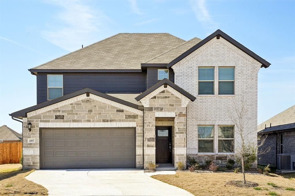 1097 Eagle Run Lane