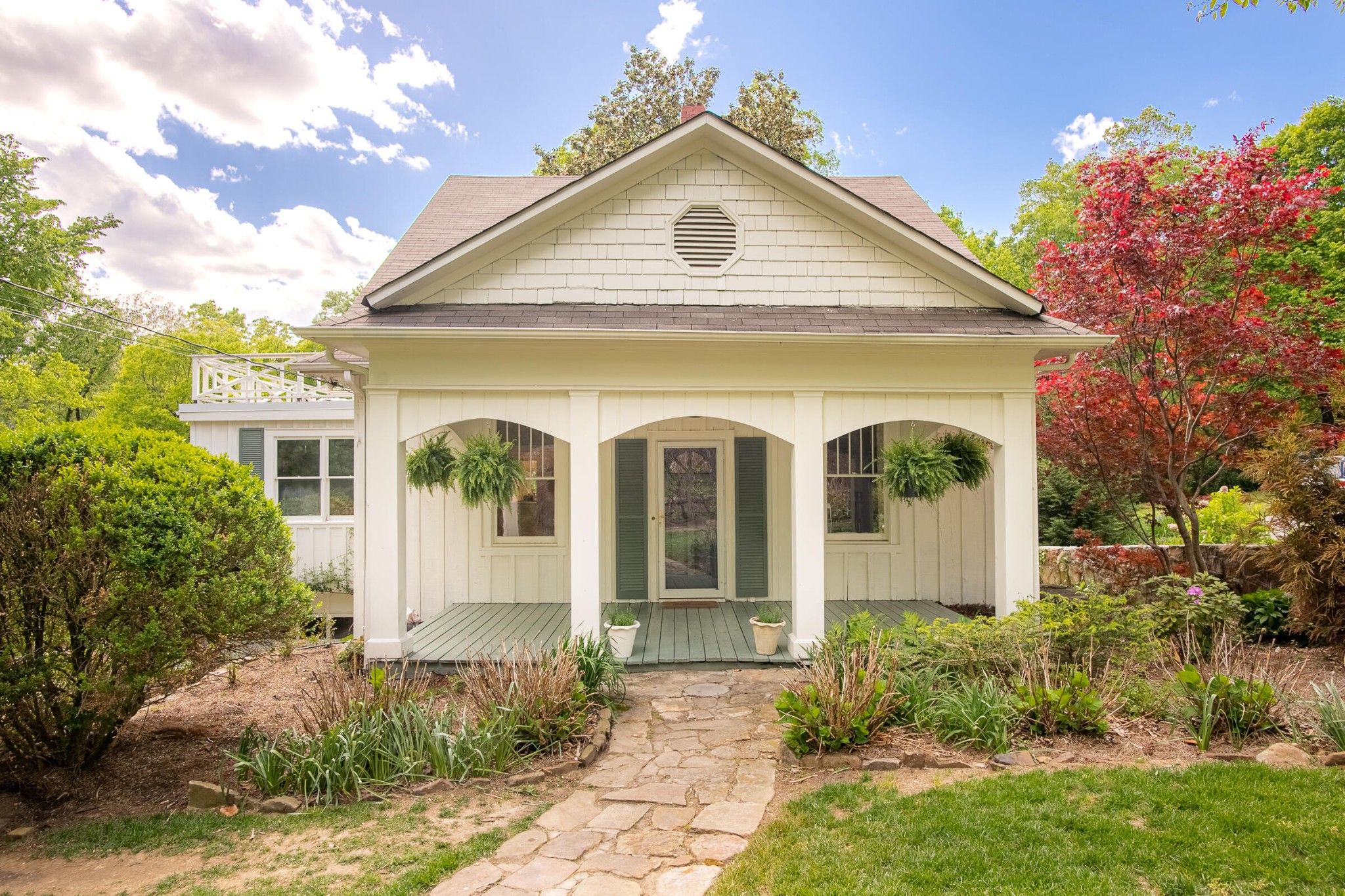 218 N Hermitage Avenue