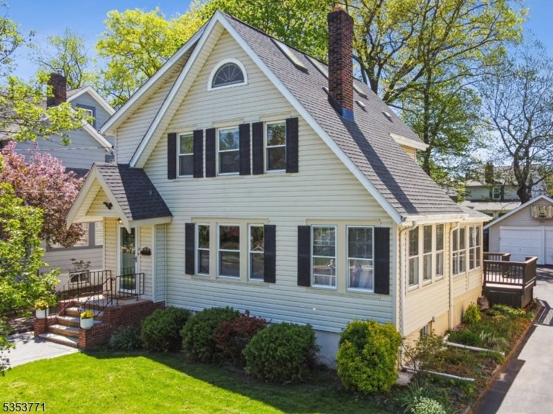 44 S Pierson Rd