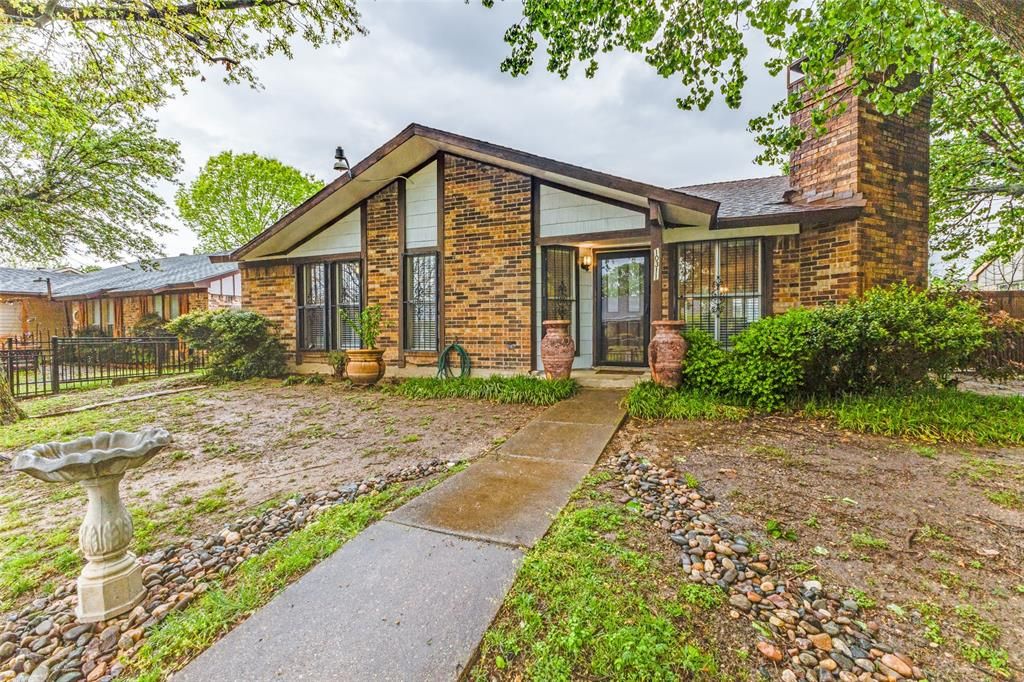10311 Woodlot Drive