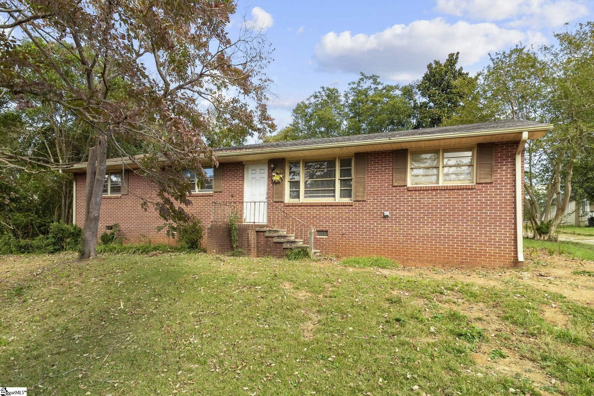 422 Powell Mill Road, Spartanburg, 29301, South Carolina Spartanburg