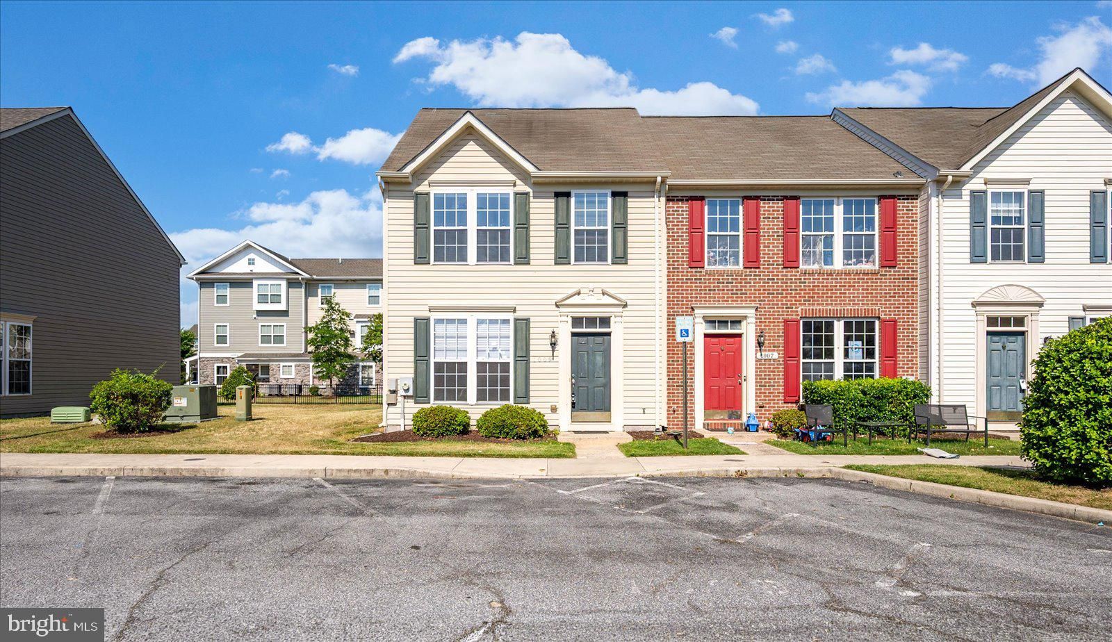 1009 Meadow View Drive