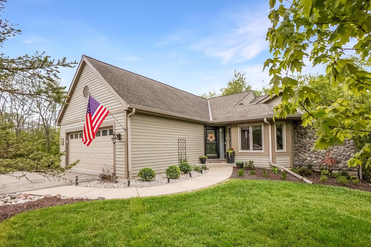 533 White Oak Trail