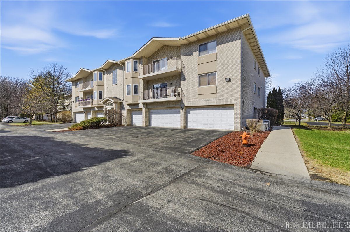 927 Elderberry Circle 103