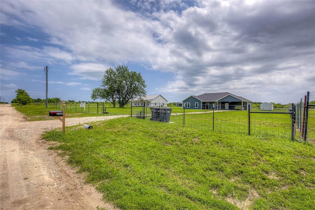 2044 Vz County Road 3808