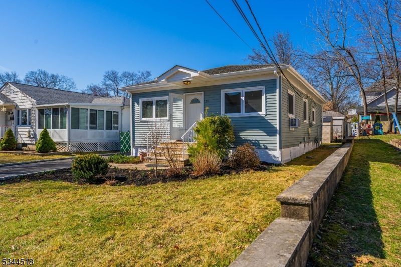 25 Marcella Rd