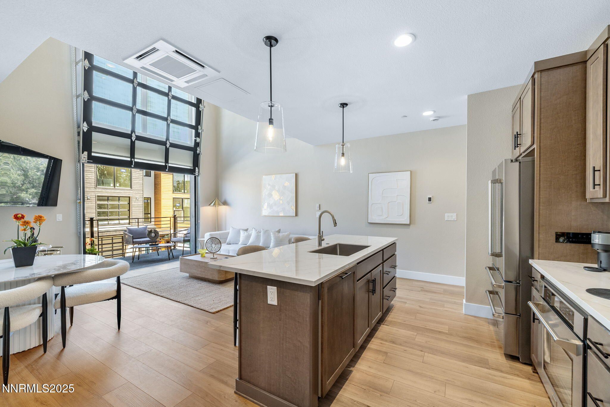 3834 Lakeside Drive 18