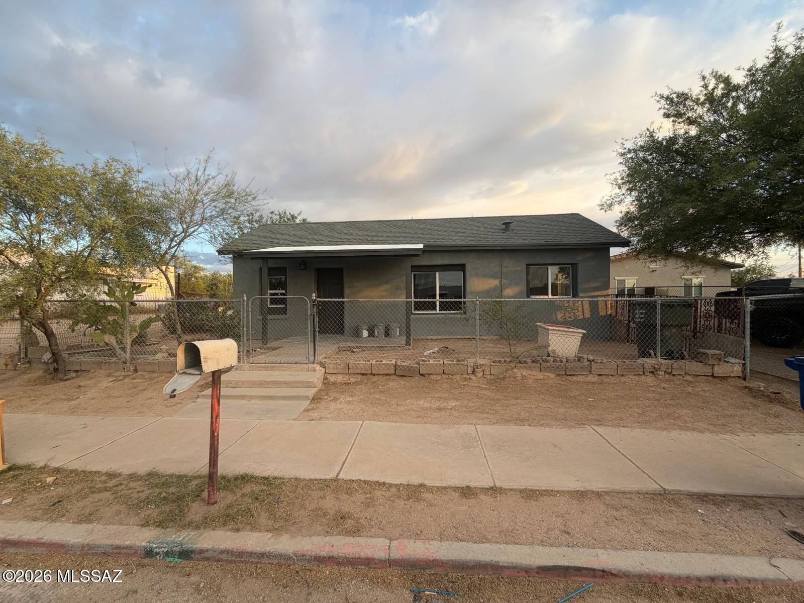 337 W 27th Street