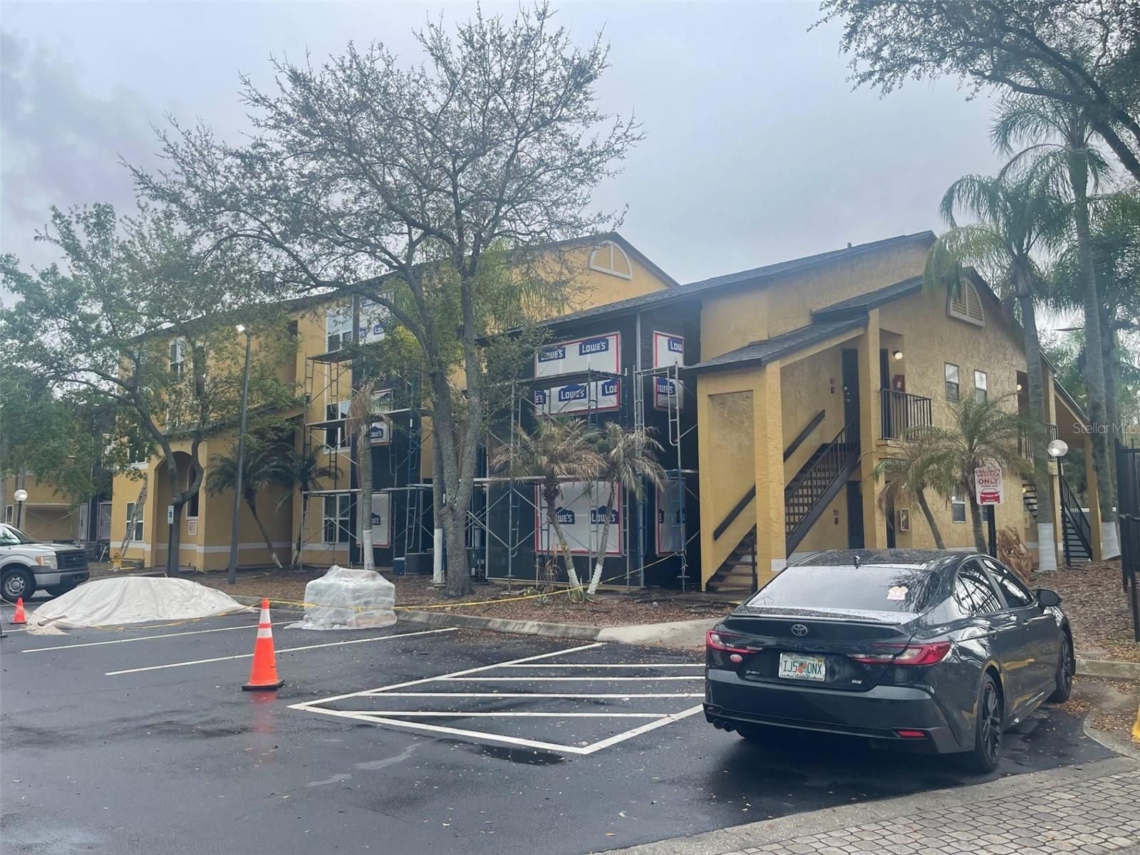 5773 Gatlin Avenue 617