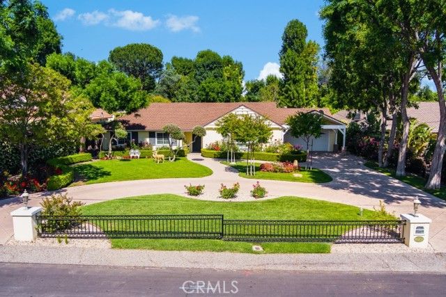 9218 Shoshone Avenue